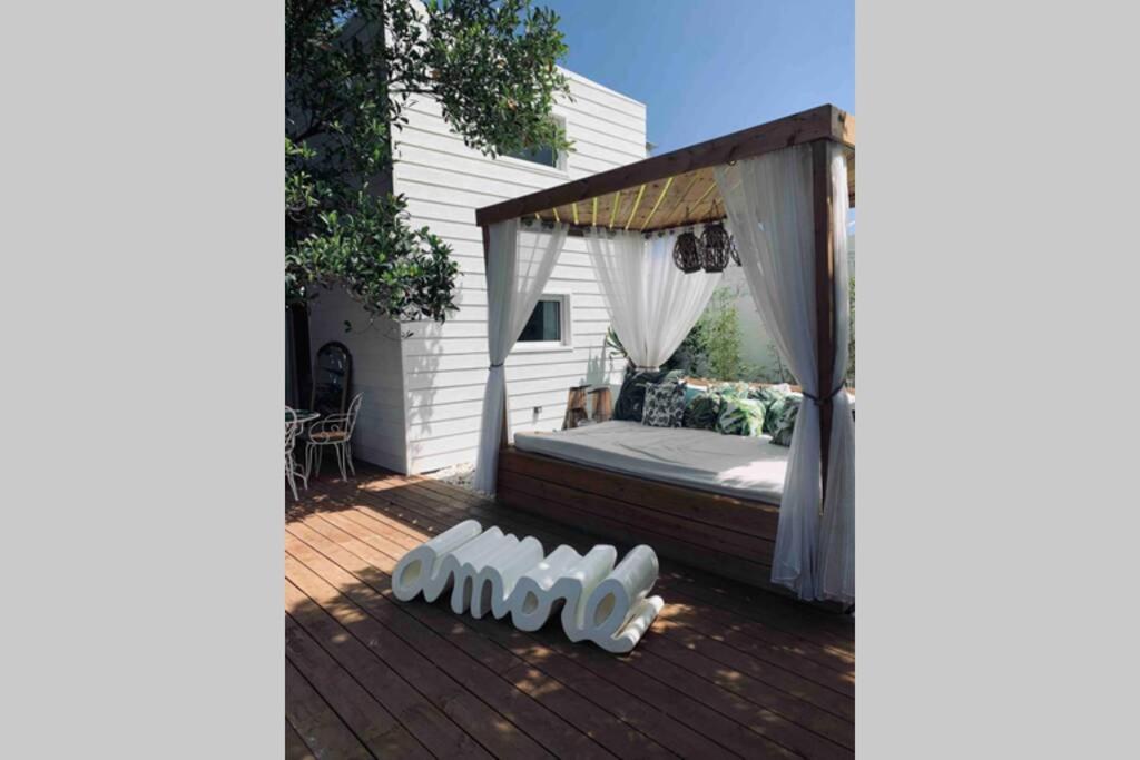 La Caze Amoremieve Pour Un Sejour Cozy A St Pierre Saint-Pierre Kültér fotó